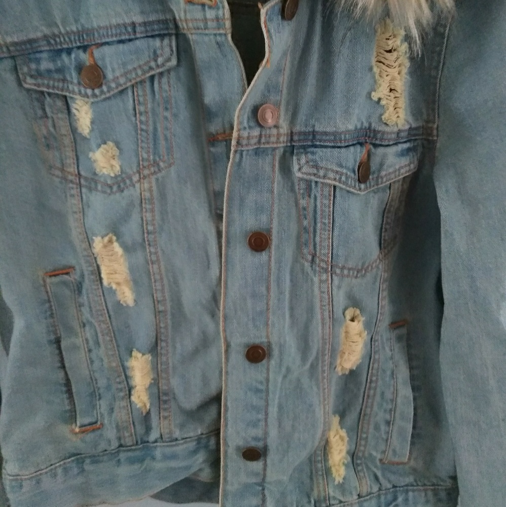Jean jacket - Picture 2 of 3